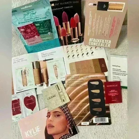 Bundle of 14 LUXE make up and skin care samples✨✨ - Picture 2 of 15